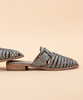 Billie Mule-buckle